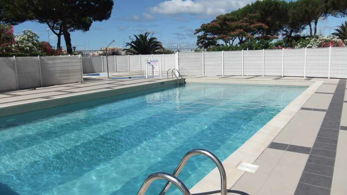 Studio Agde avec Piscine